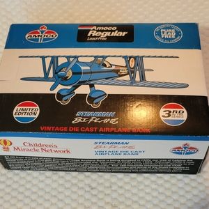 Die cast airplane